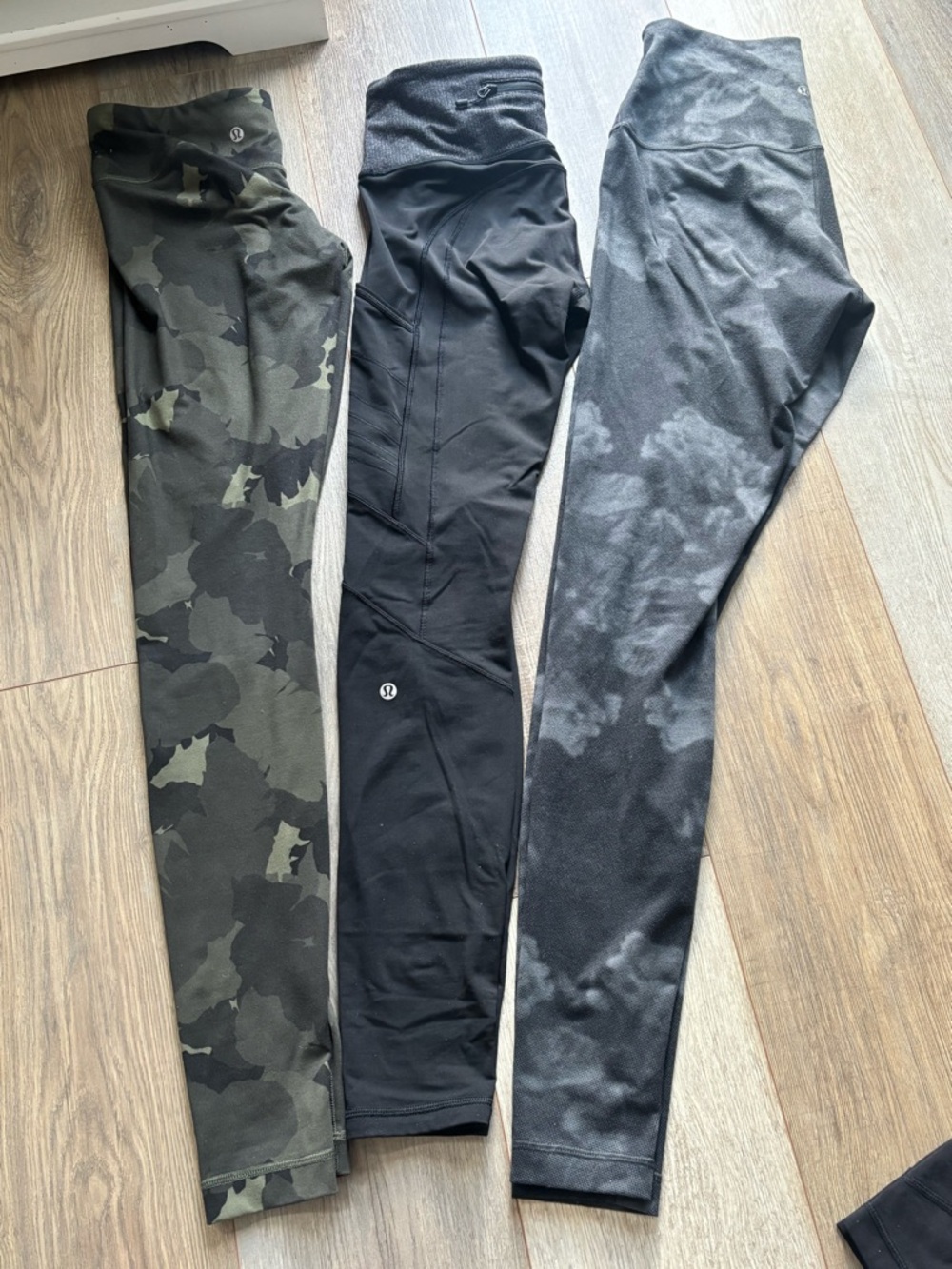 lululemon athletica Women's Leggings - Black, Olive Camo, Charcoal Tie-Dye FIRM$